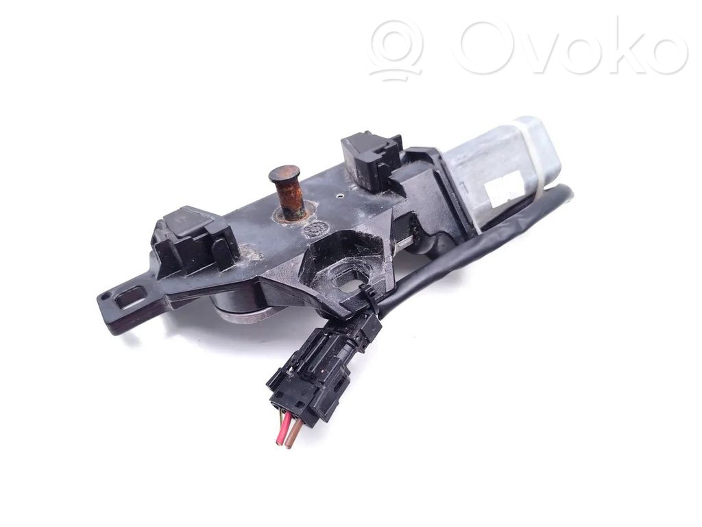 Tailgate/trunk/boot lift motor   1378114