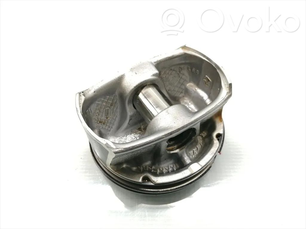 Piston