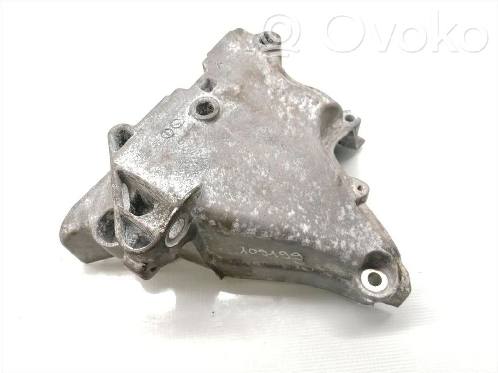 Skoda Octavia Mk3 (5E) Engine mounting bracket 