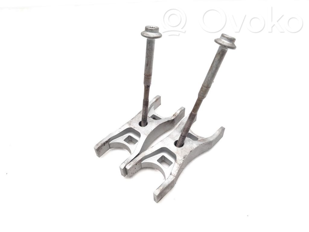 Volkswagen Golf Cross Support de pince d'injecteur de carburant 