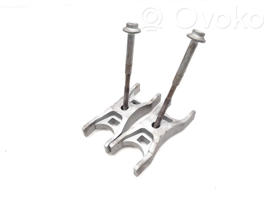 Volkswagen Golf Cross Support de pince d'injecteur de carburant