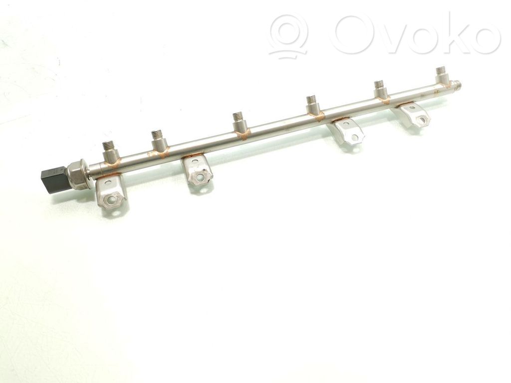 BMW 3 E92 E93 Kraftstoffverteiler Einspritzleiste Verteilerrohr