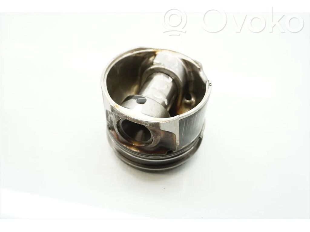 Piston