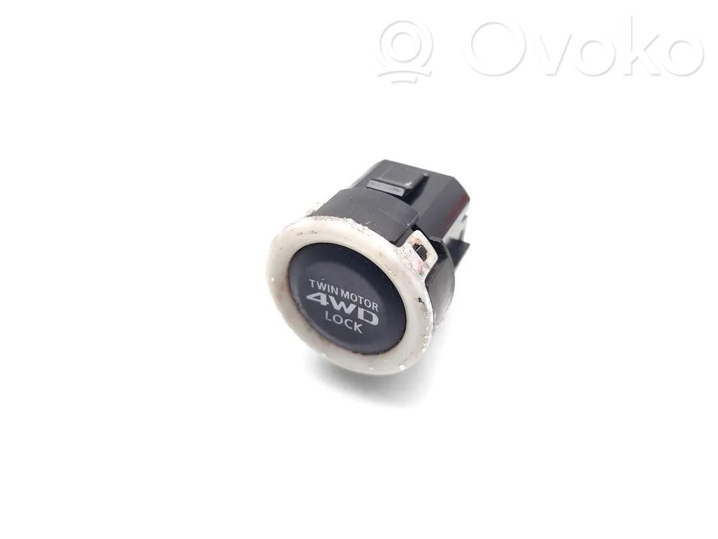Mitsubishi Outlander Differential lock switch 