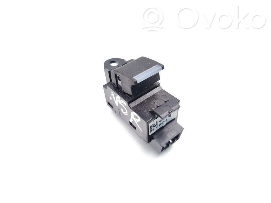 Jaguar XF Electric window control switch 
