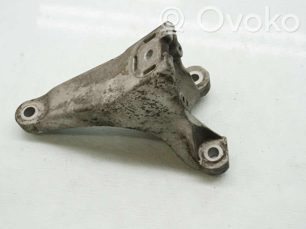 Audi A6 S6 C5 4B Engine mount bracket 
