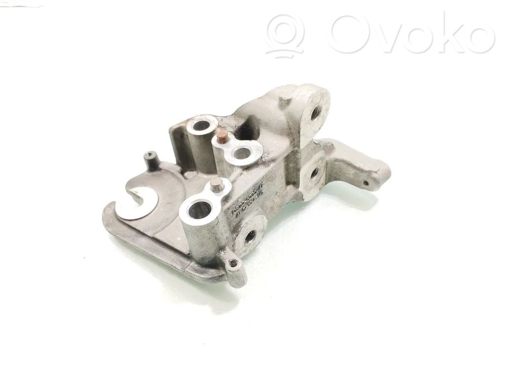 Engine mounting bracket   DS7Q6030AF