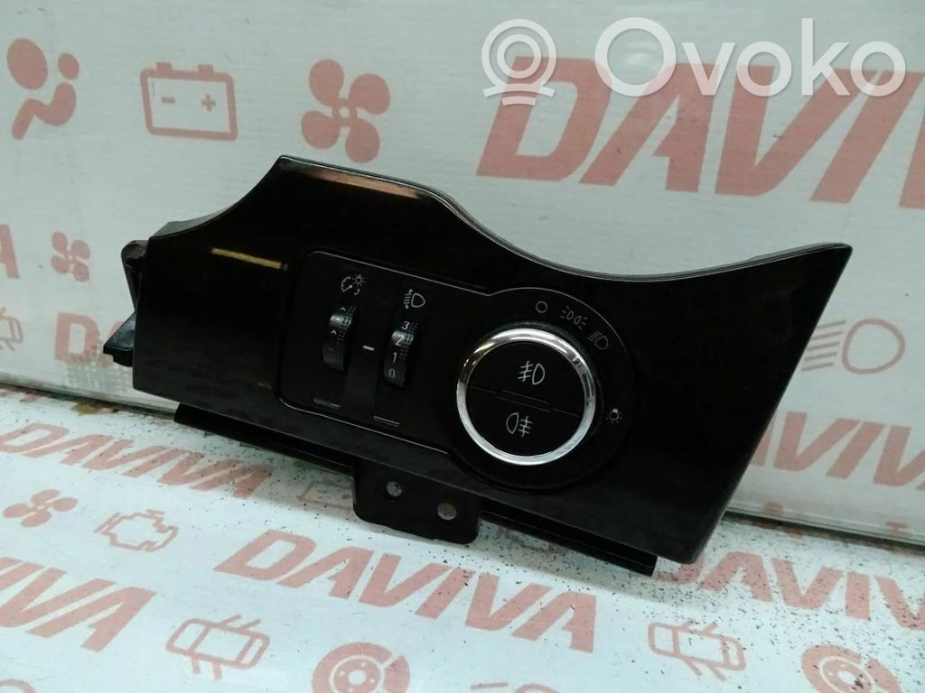 Chevrolet Orlando Interruptor de luz 