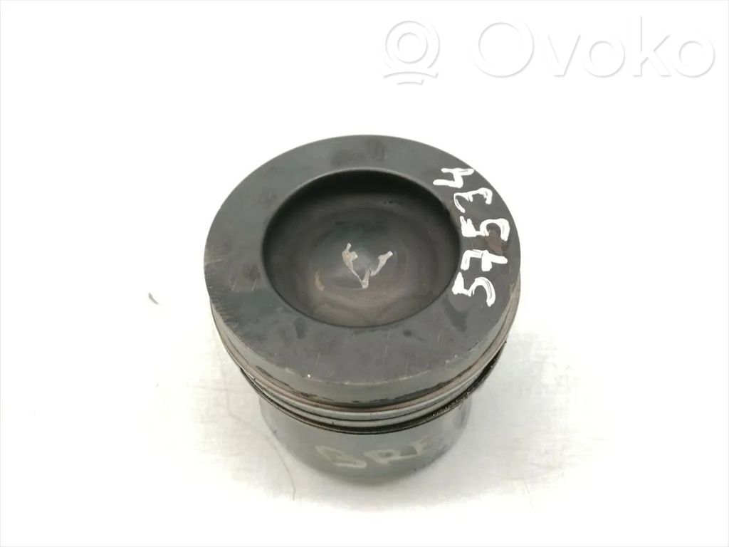 Audi A4 S4 B7 8E 8H Piston 