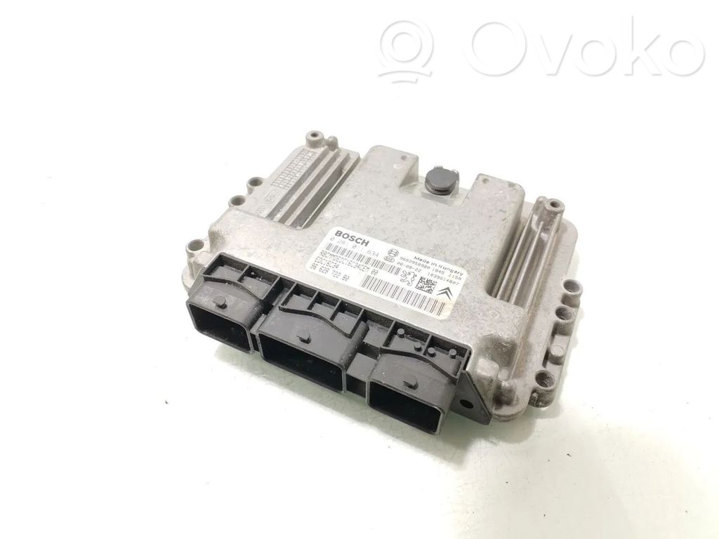 Peugeot 107 Engine control unit/module 