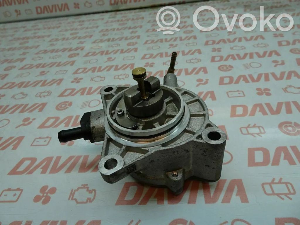Hyundai Kona I Vacuum pump 