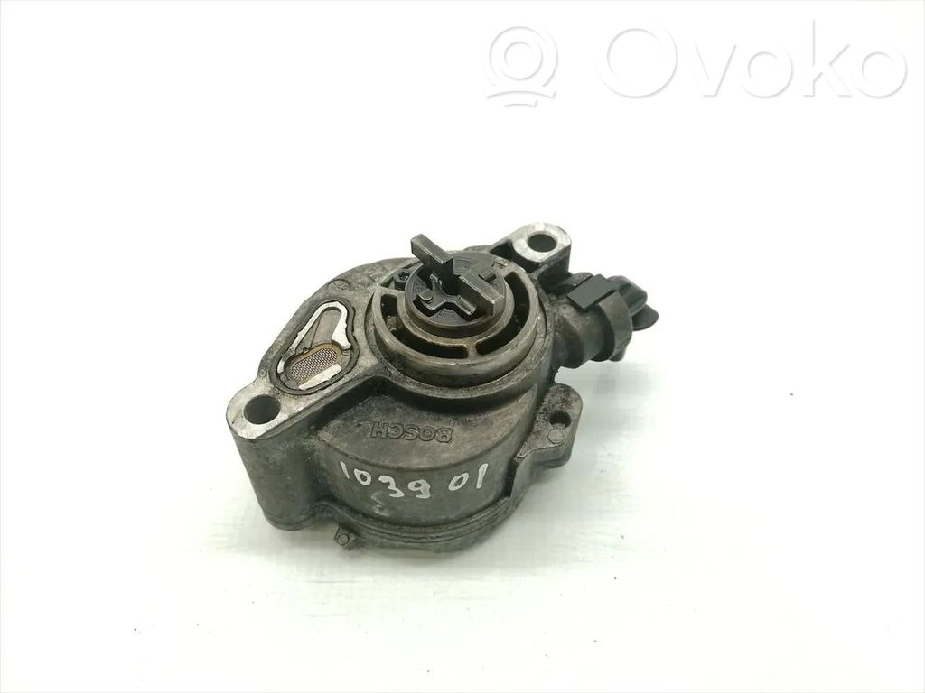 Vacuum pump   D1561B