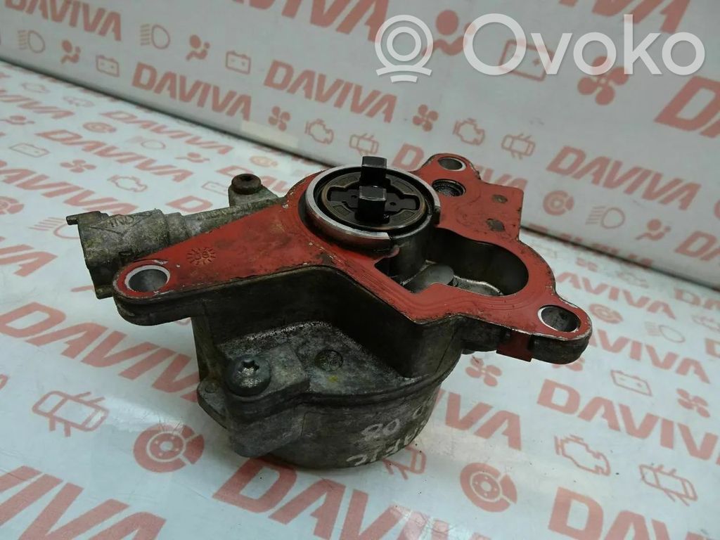 Opel Vivaro Vacuum pump 