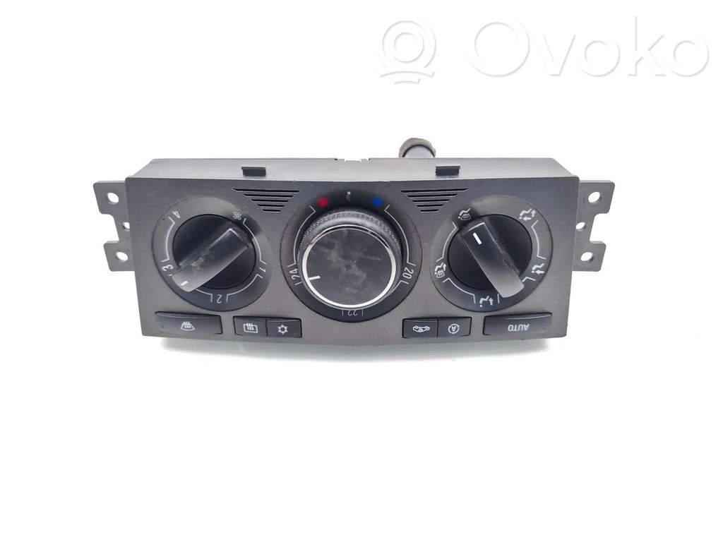 Opel Antara Climate control unit 