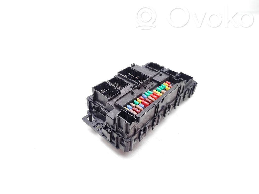 Ford Mondeo MK V Module de fusibles 