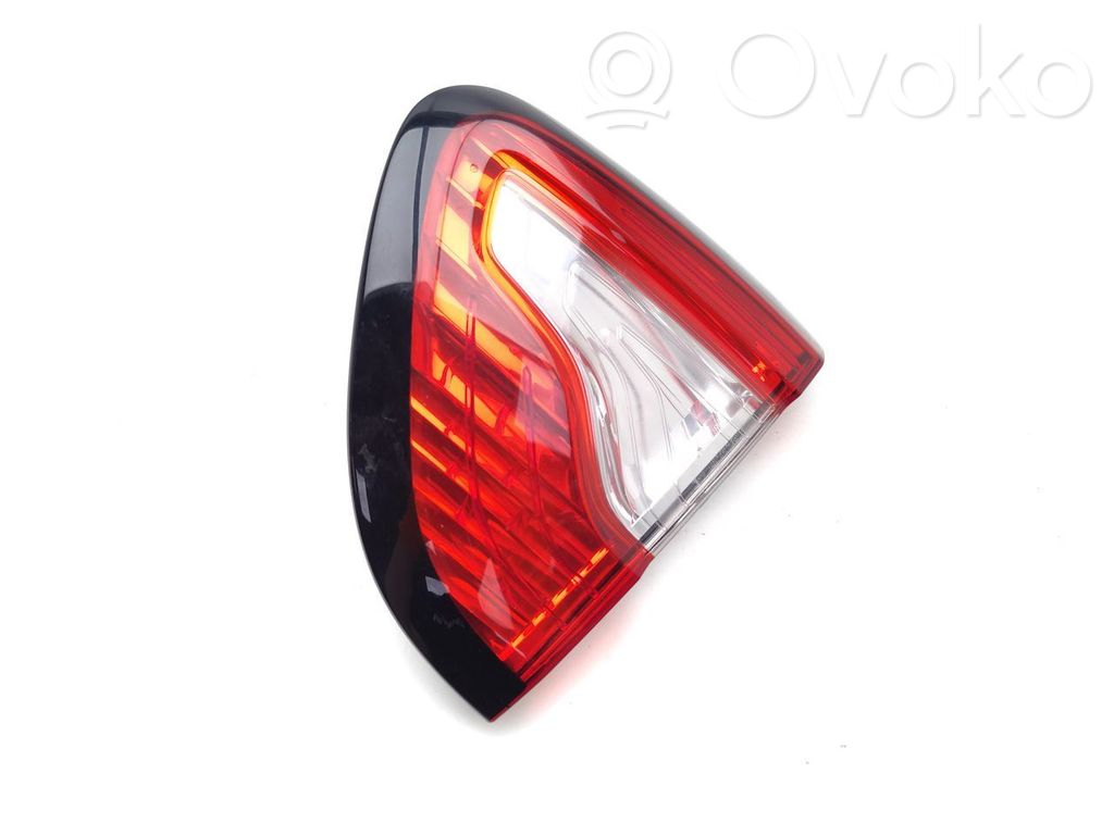 Renault Captur Takaluukun takavalot