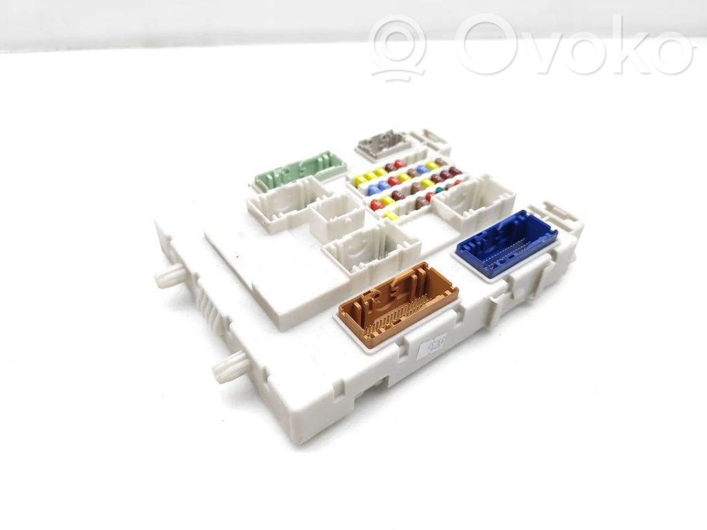 Ford C-MAX II Module de fusibles 