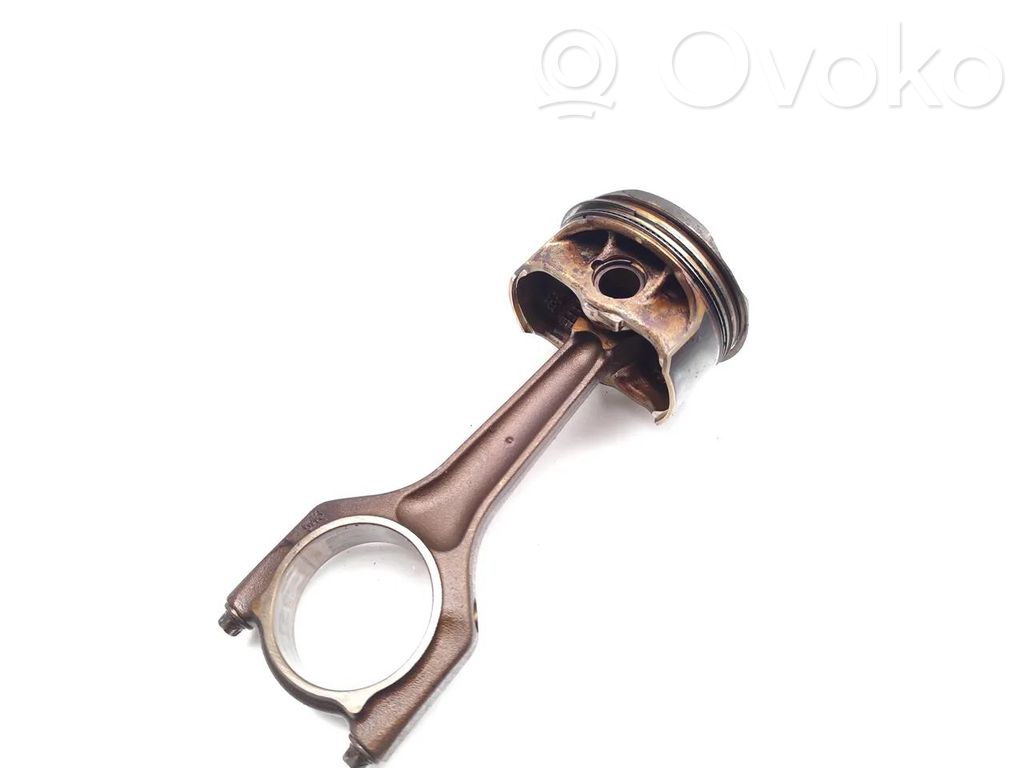 Pistón con biela   N43B20A