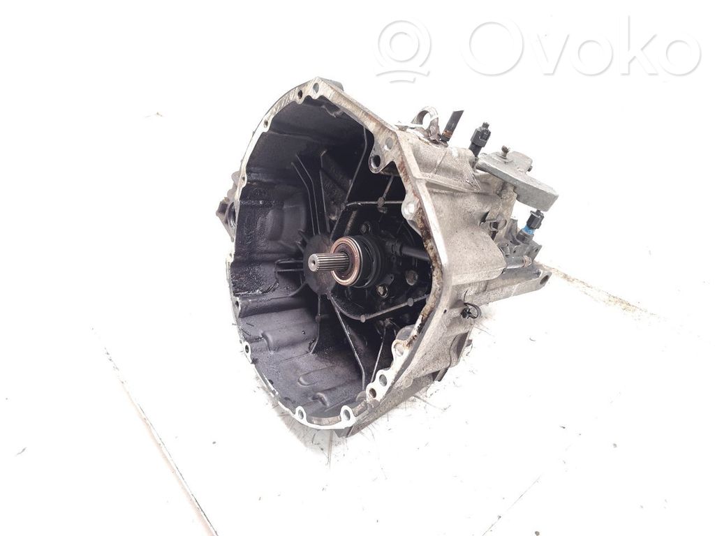 Nissan Qashqai Scatola del cambio manuale a 6 velocità 