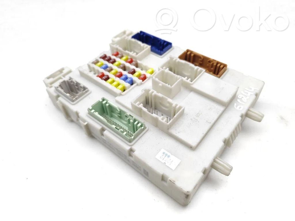 Nissan Pathfinder R51 Module de fusibles 