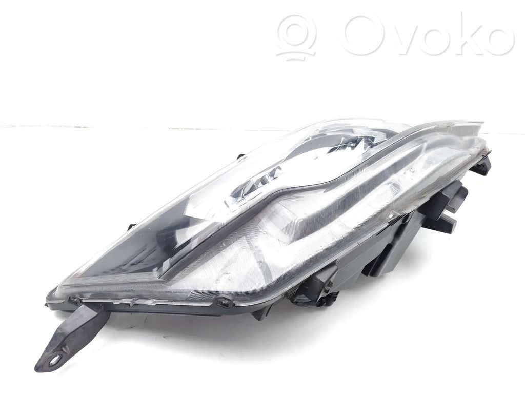 Iveco Daily 6th gen Phare frontale 