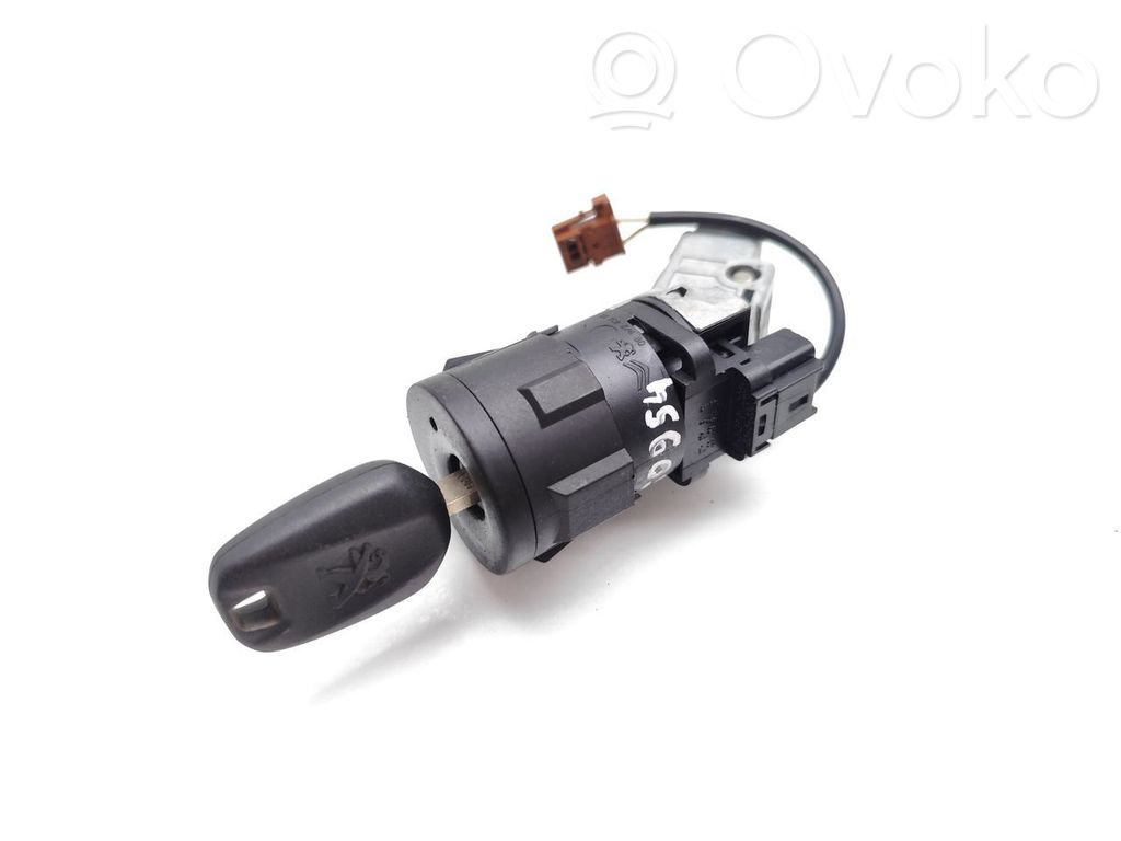 Peugeot 208 I Ignition lock 