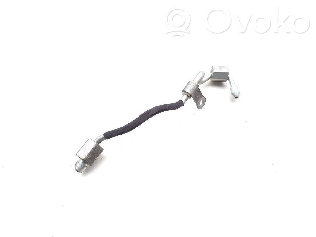 Mazda 6 Tuyau d'alimentation conduite de carburant 