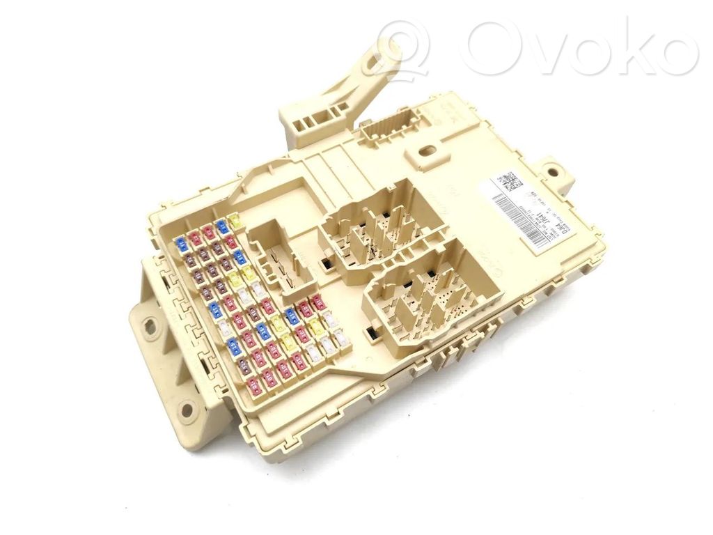 KIA Pro Cee'd III Fuse module 