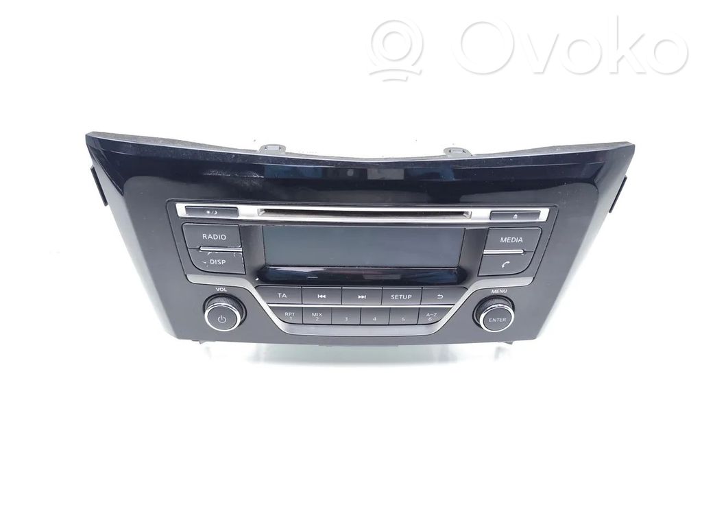 Nissan X-Trail T32 Panel / Radioodtwarzacz CD/DVD/GPS 