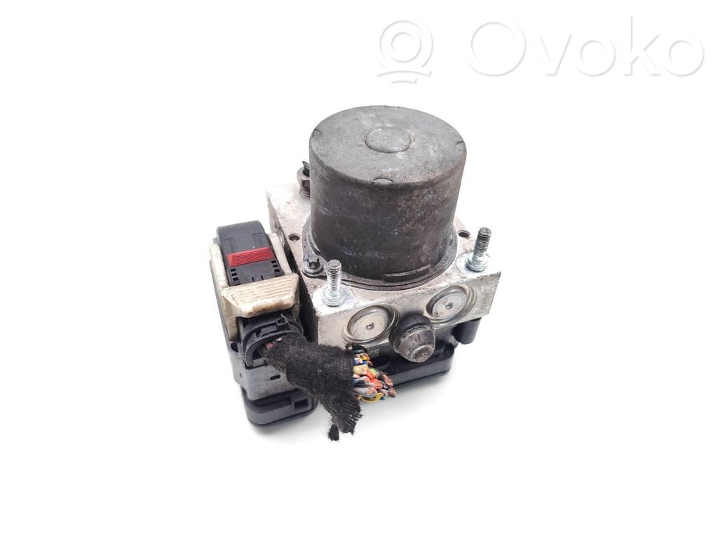 Opel Insignia B ABS-pumppu 