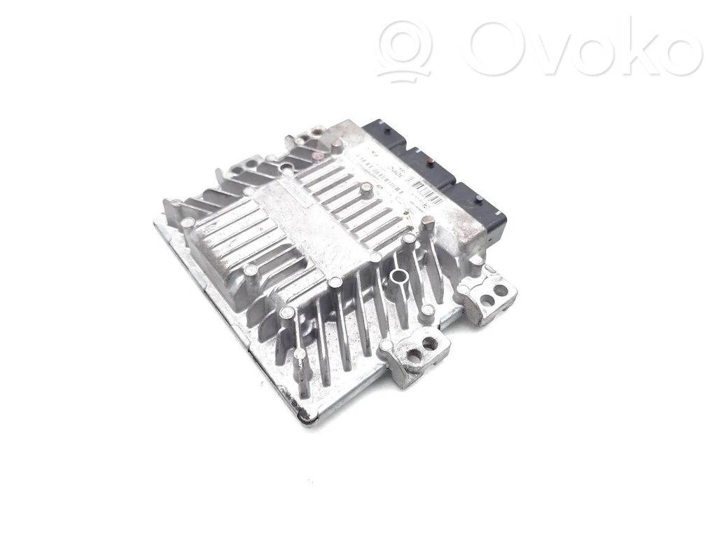 Ford Focus Engine control unit/module 