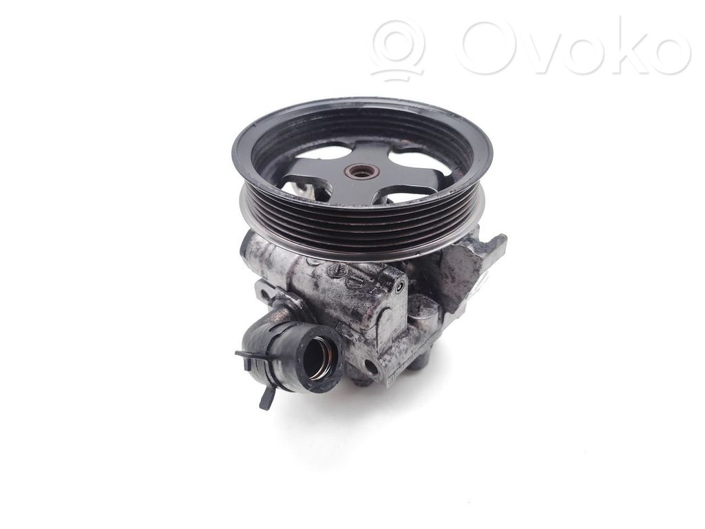 Ohjaustehostimen pumppu   2T143A696AK