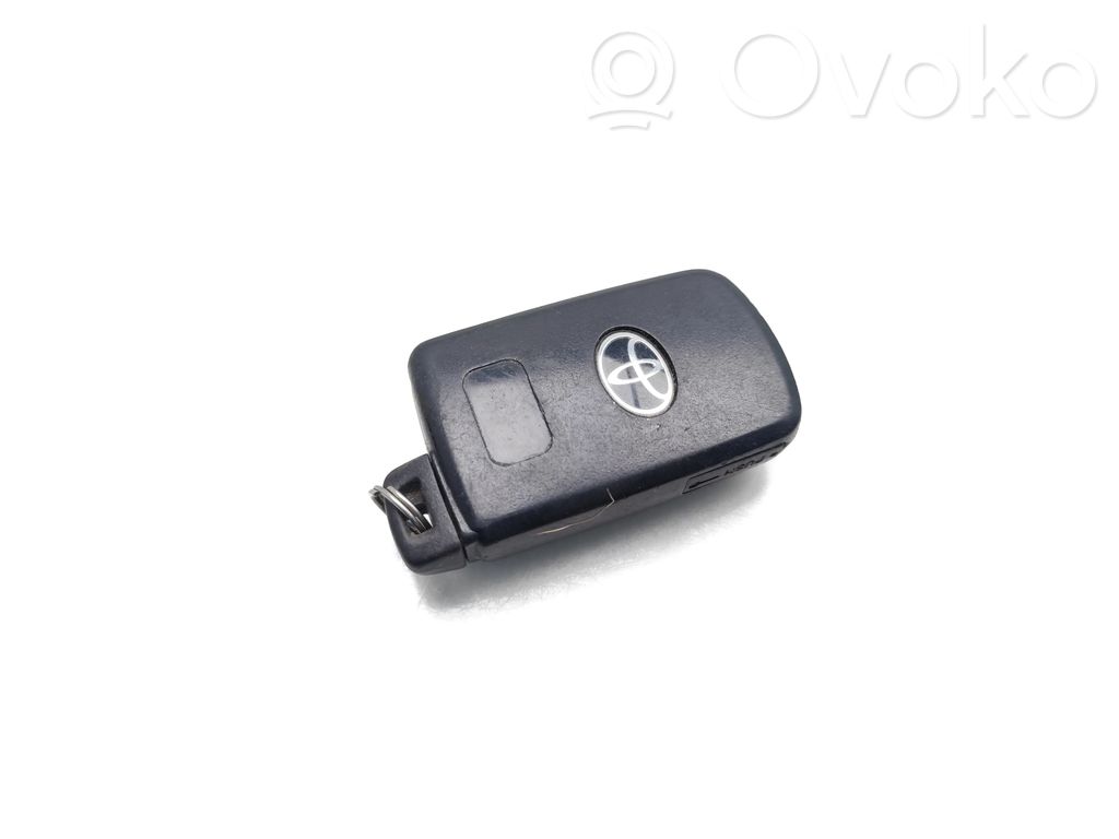 Toyota Auris E180 Virta-avain/kortti 