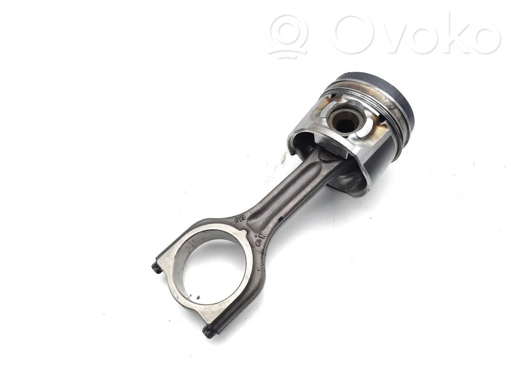 Peugeot Expert Piston with connecting rod 
