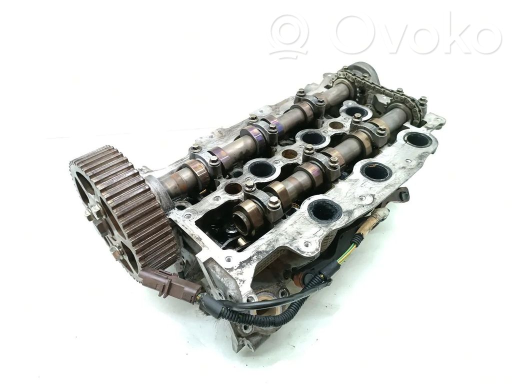 Peugeot 407 Engine head 