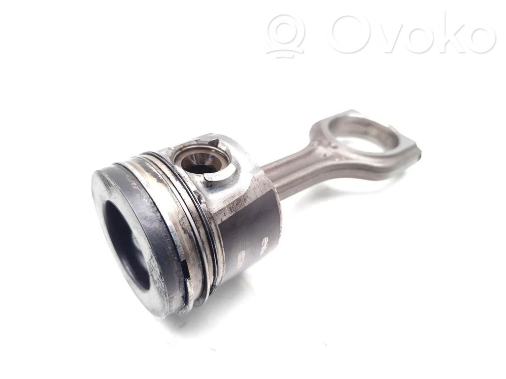 Peugeot Partner Piston with connecting rod 