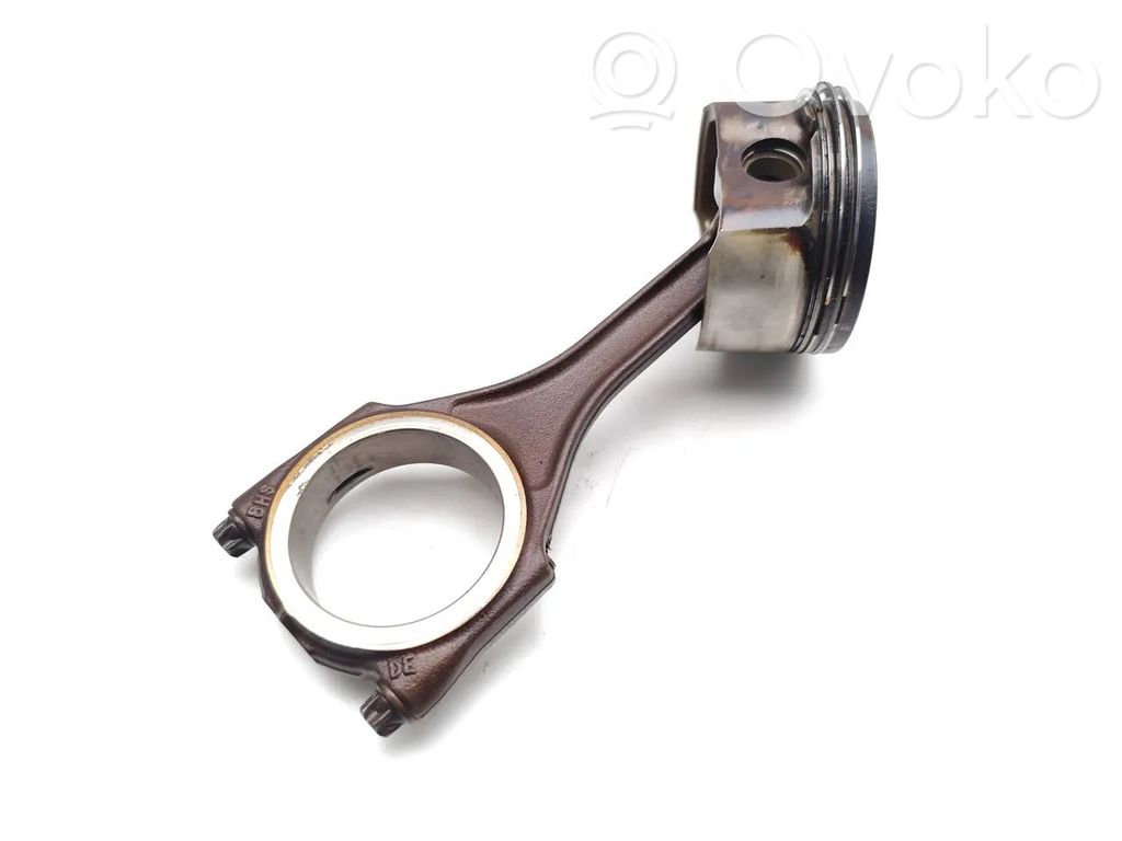 Audi A4 S4 B7 8E 8H Piston cu bielă 