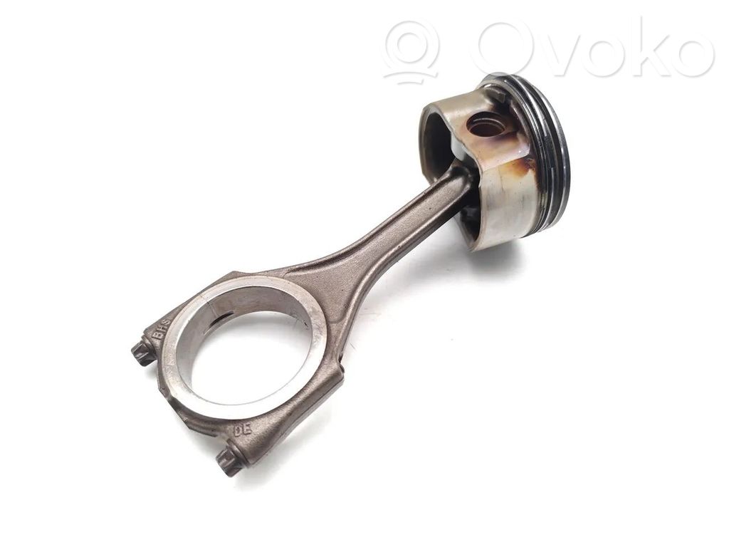 Audi A4 S4 B7 8E 8H Piston cu bielă 