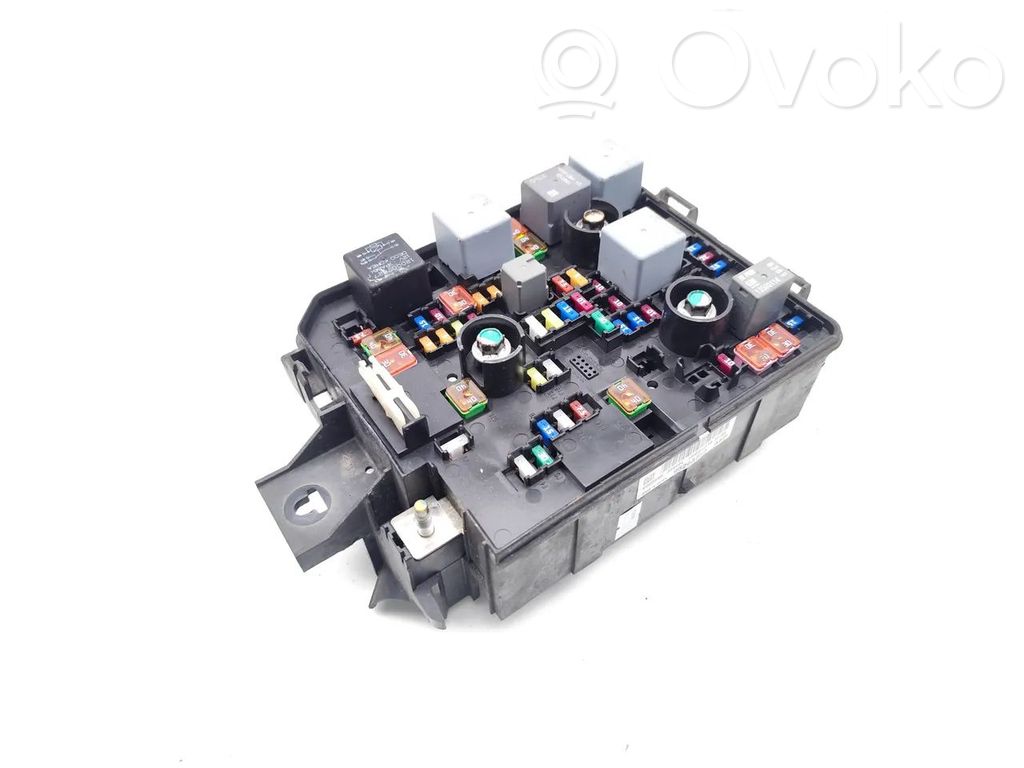 Opel Mokka X Fuse module 
