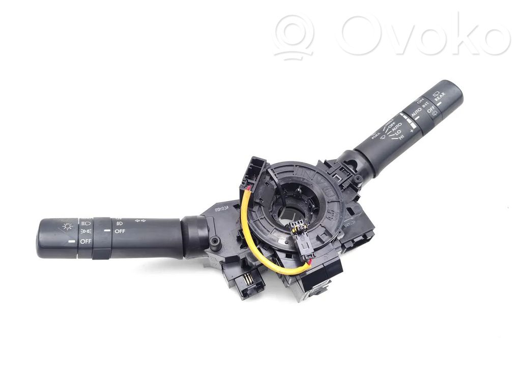 Subaru Legacy Commodo, commande essuie-glace/phare 