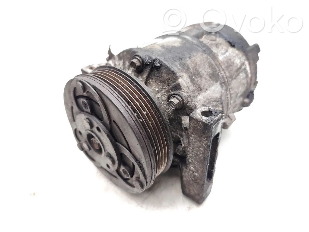 Kompresor / Sprężarka klimatyzacji A/C   30780459
