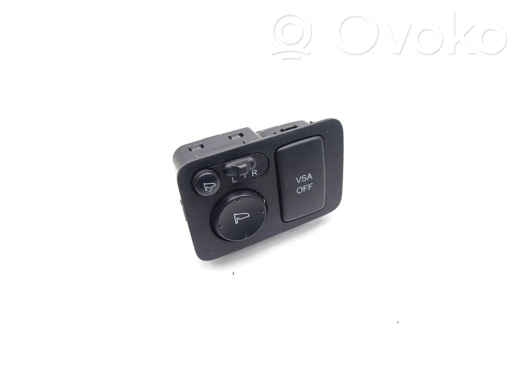 Wing mirror switch