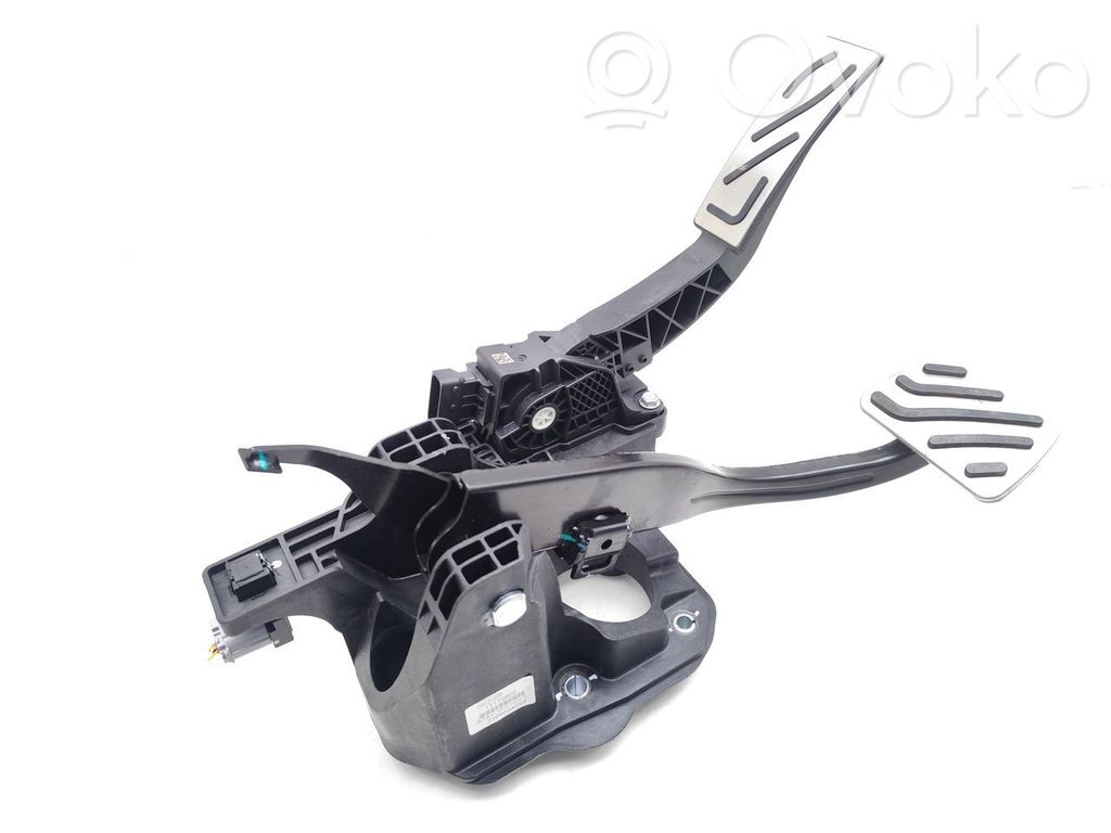 MG MG4 ev Assemblage pédale 