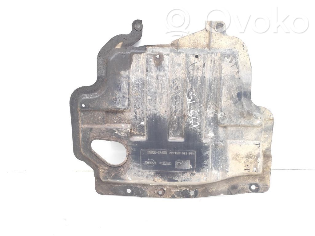 Nissan Pathfinder R51 Placa protectora/protector antisalpicaduras motor 