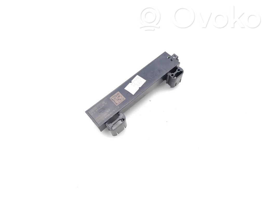 Audi Q4 e-tron Interior comfort aerial antenna 