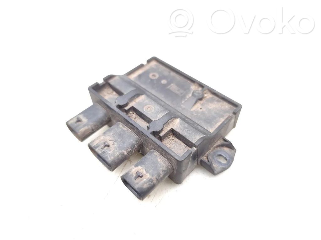 Ford Kuga III Trunk lid opening control unit 