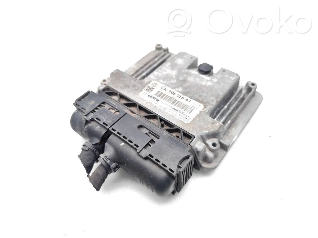 Volkswagen Tiguan Engine control unit/module 