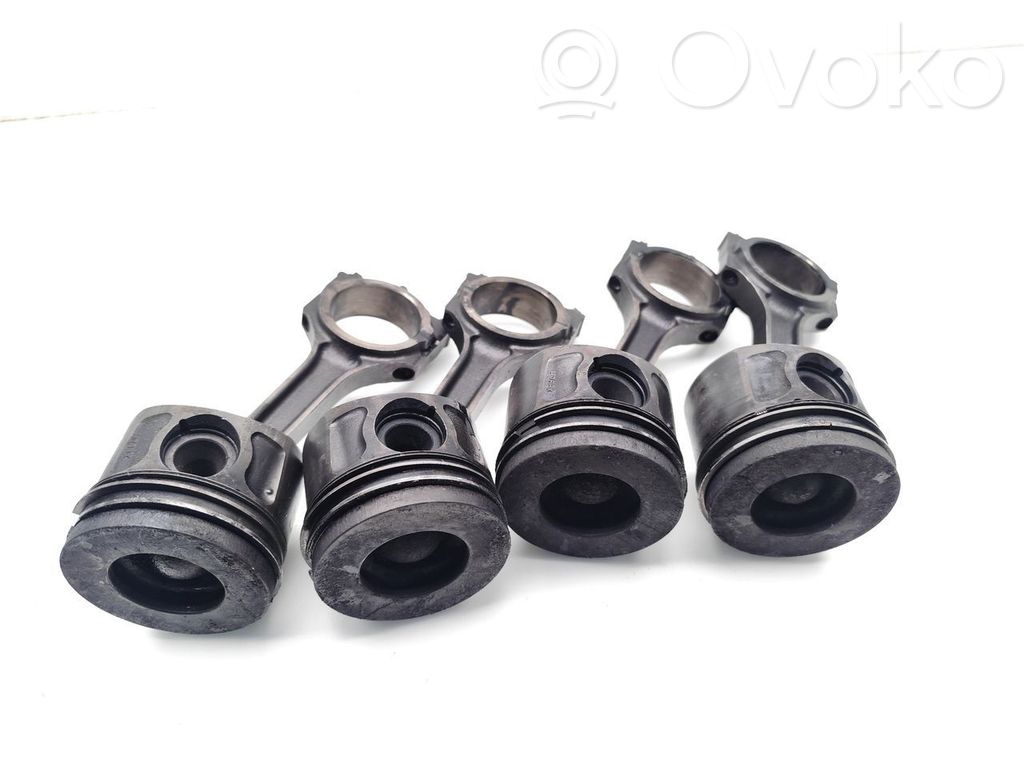 Ford Transit Piston cu bielă 
