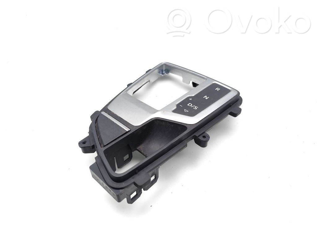 Audi A4 S4 B9 Rivestimento in plastica cornice della leva del cambio