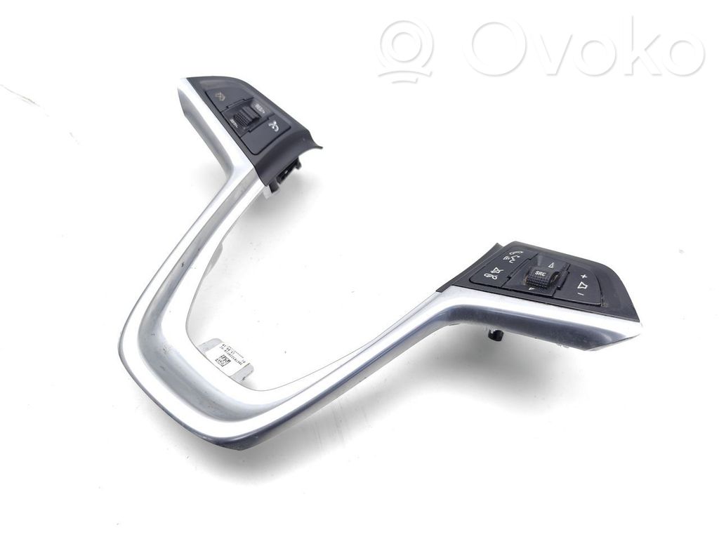Opel Meriva B Butoane/comutatoare pe volan 